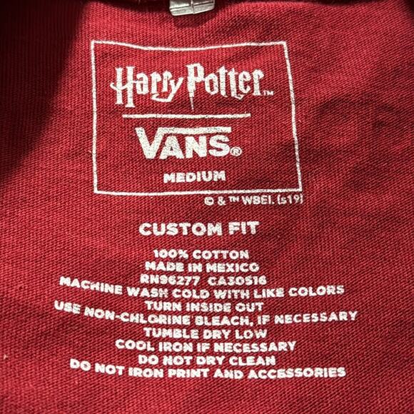 Harry Potter Vans Gryffindor women’s medium custom fit casual short sleeve NWOT - Picture 7 of 11